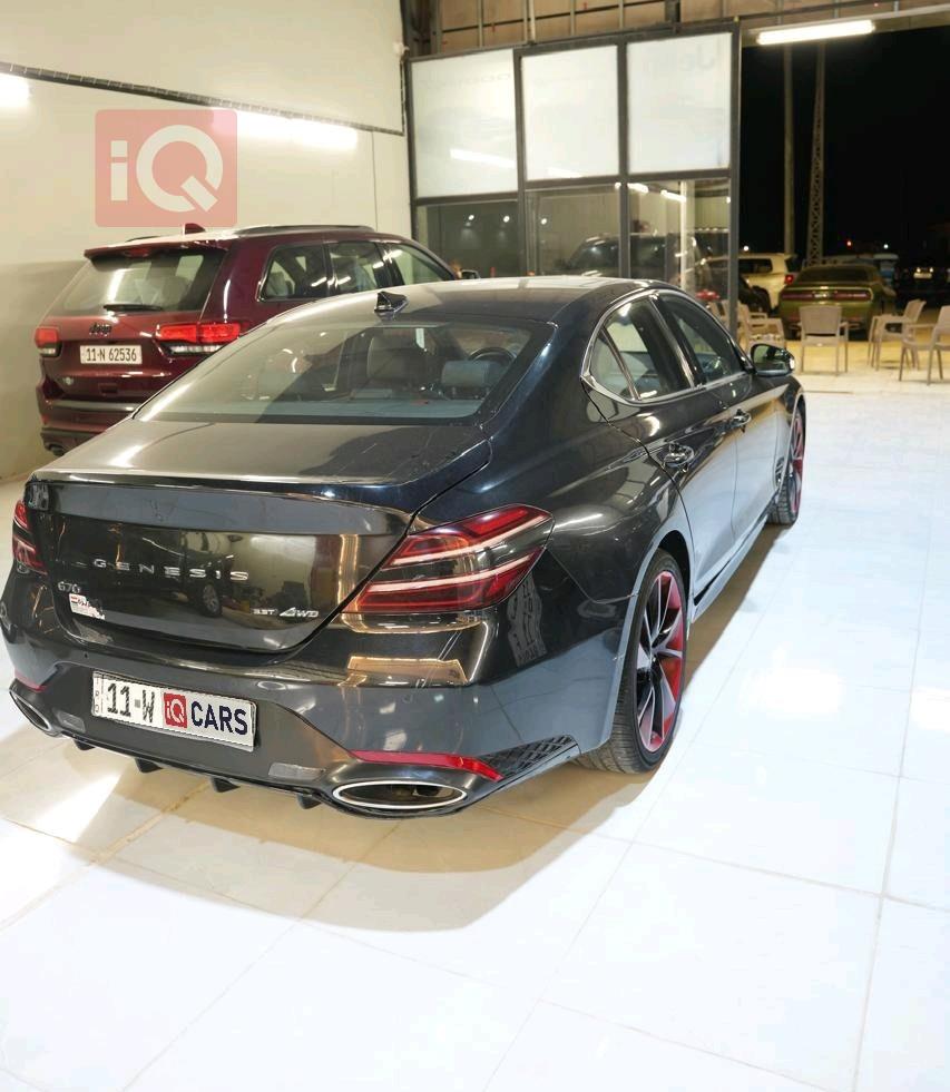 Genesis G70